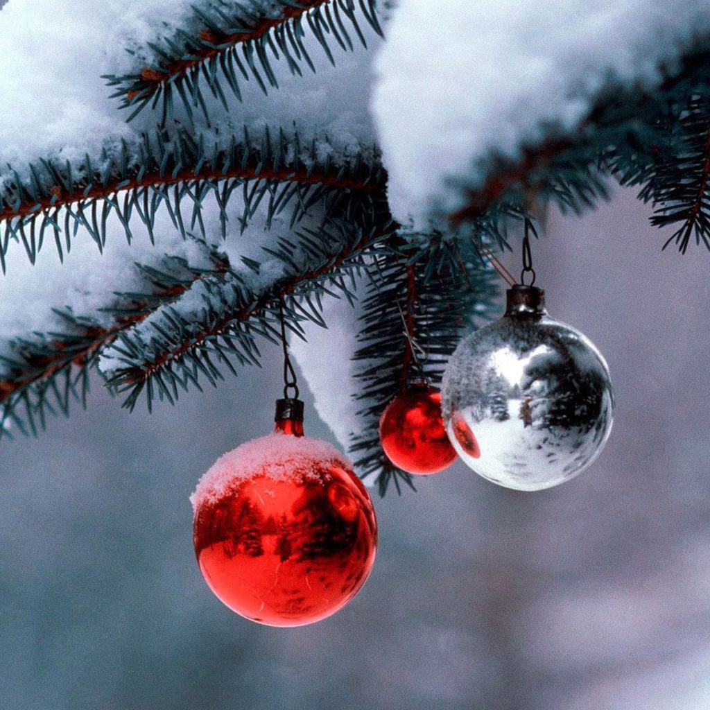 Mодные елочные игрушки