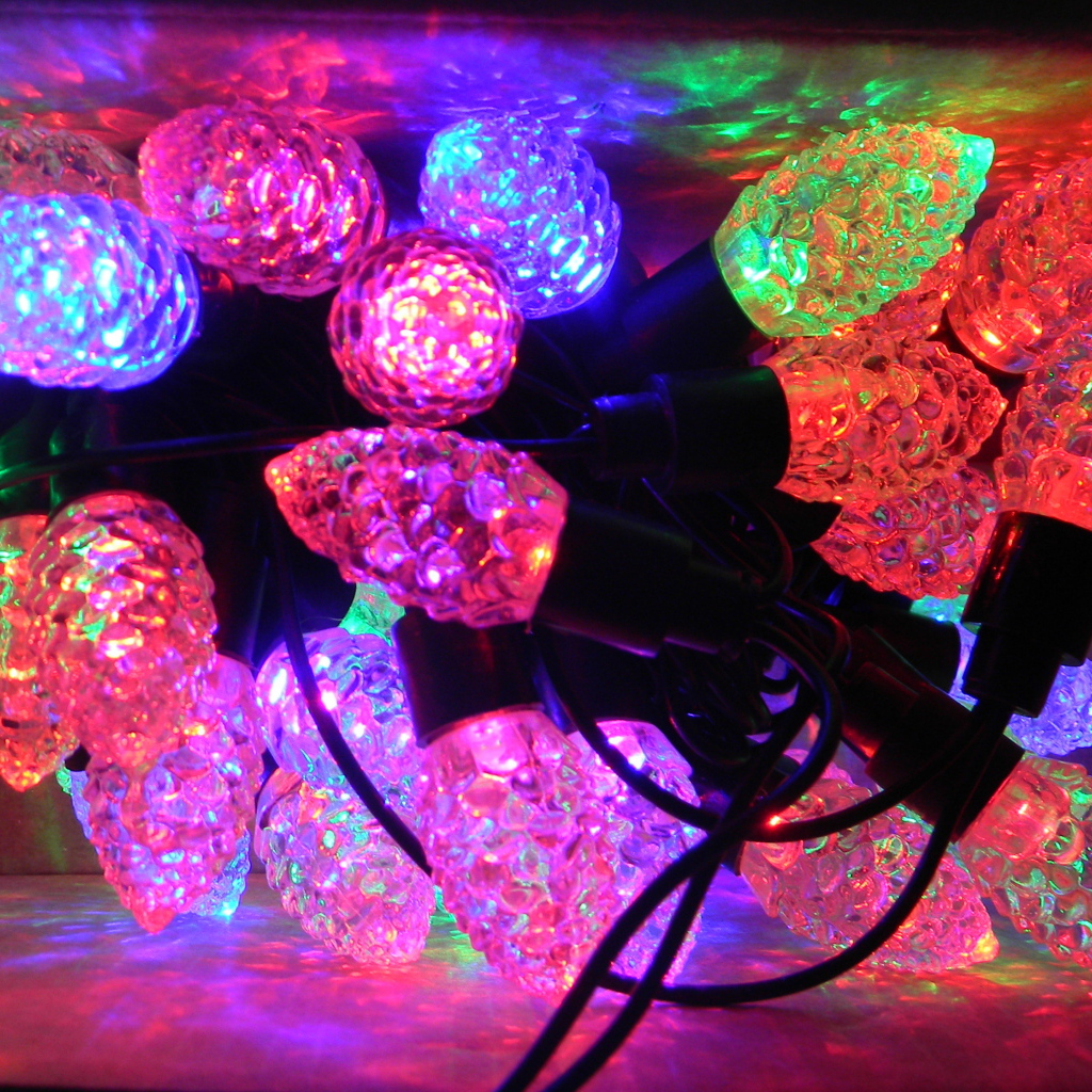 Гирлянда шишки