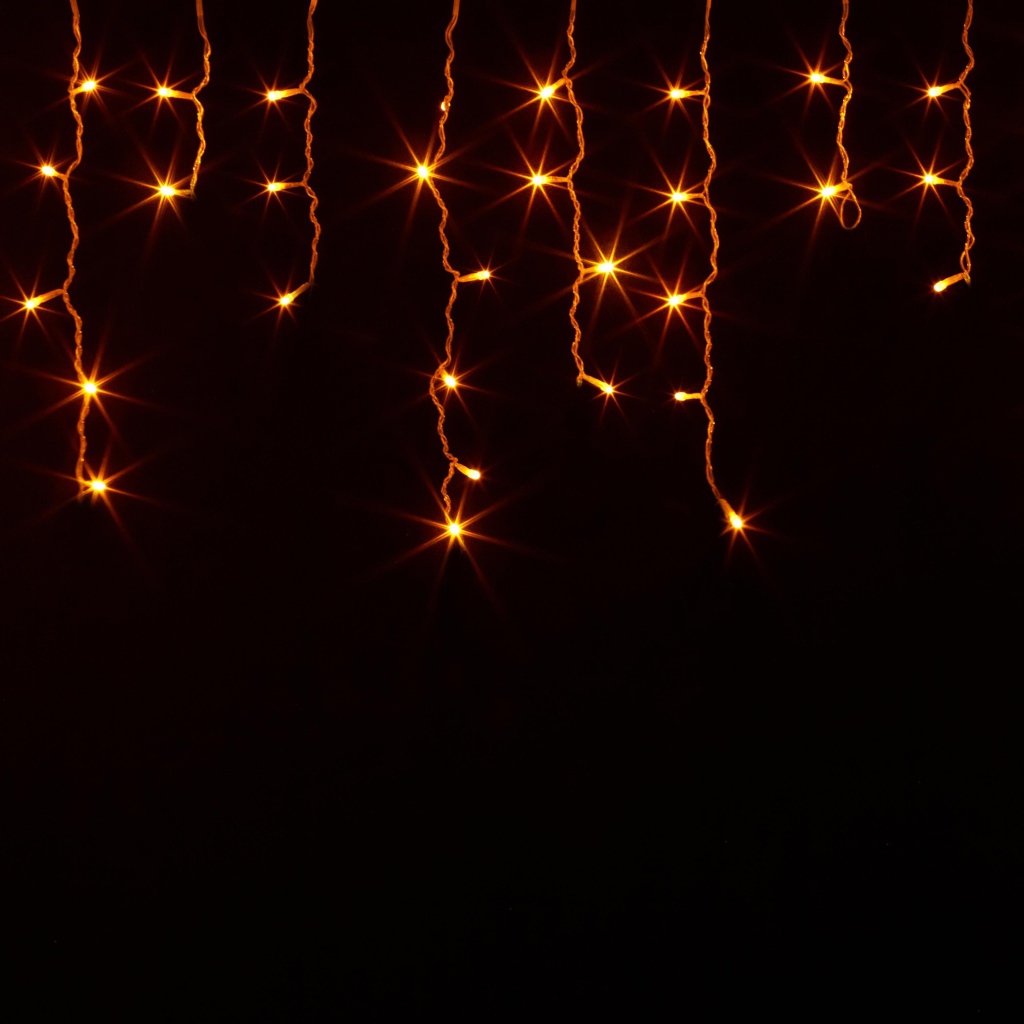 Гирлянда на стену