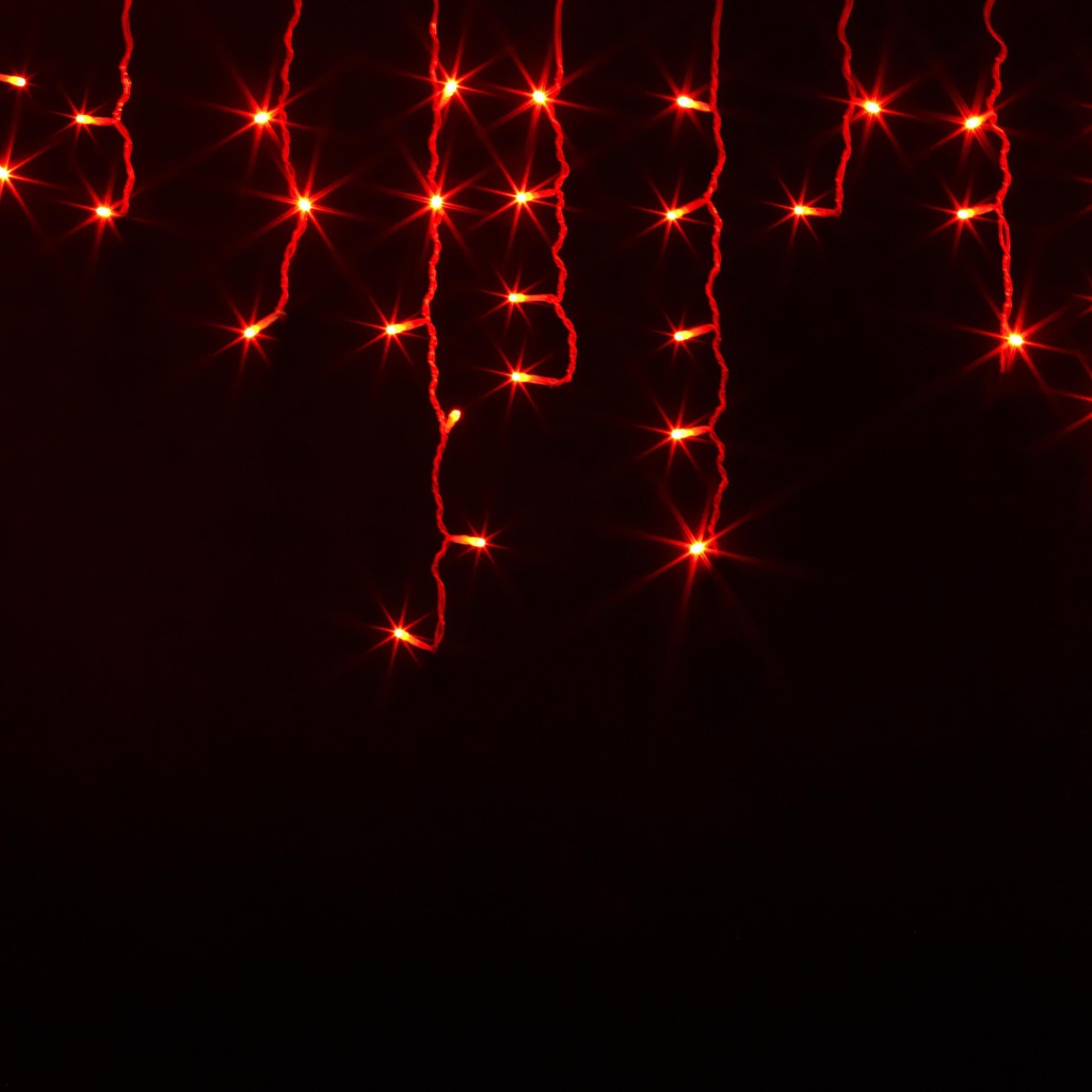 Гирлянда красная