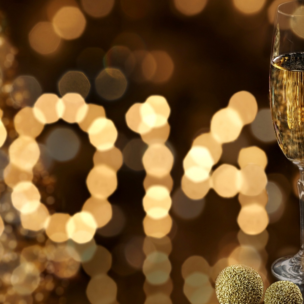 Два бокала шампанского С новым 2014 годом