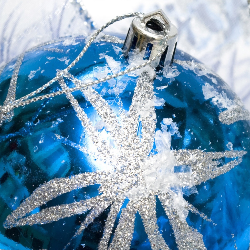 Cтеклянные елочные игрушки