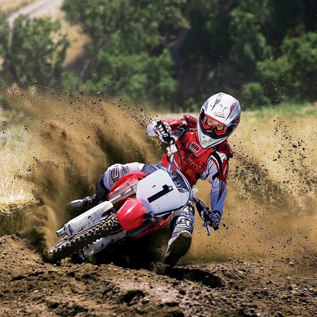 На крутом повороте