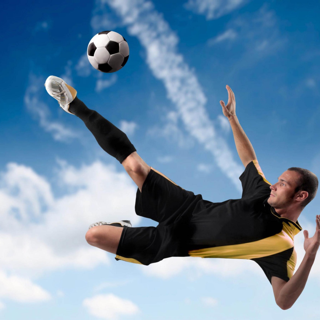Футболист в полете