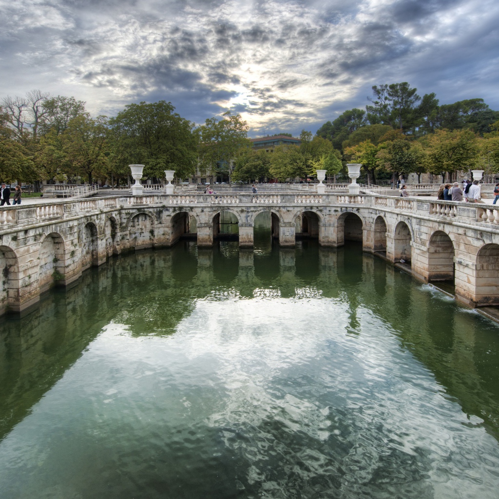 Римские термы в Ниме