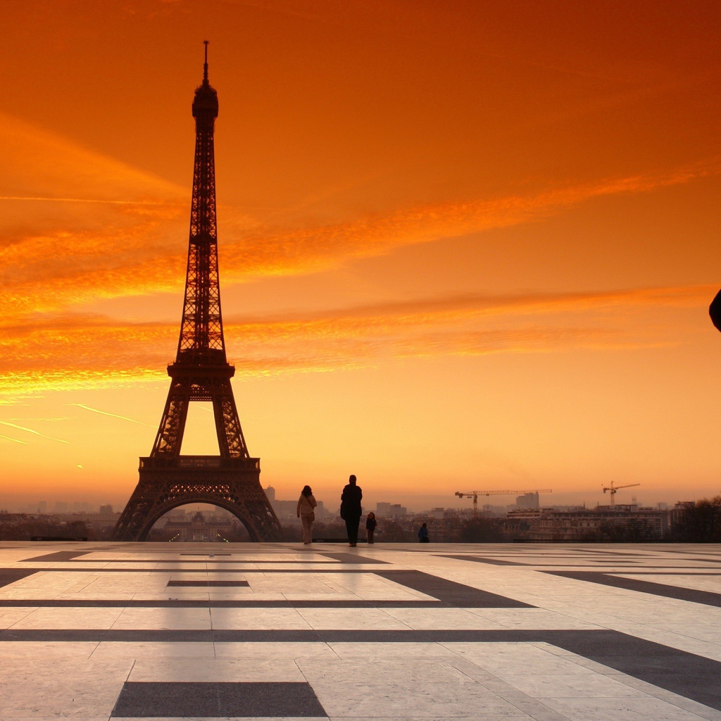 Площадь у башни