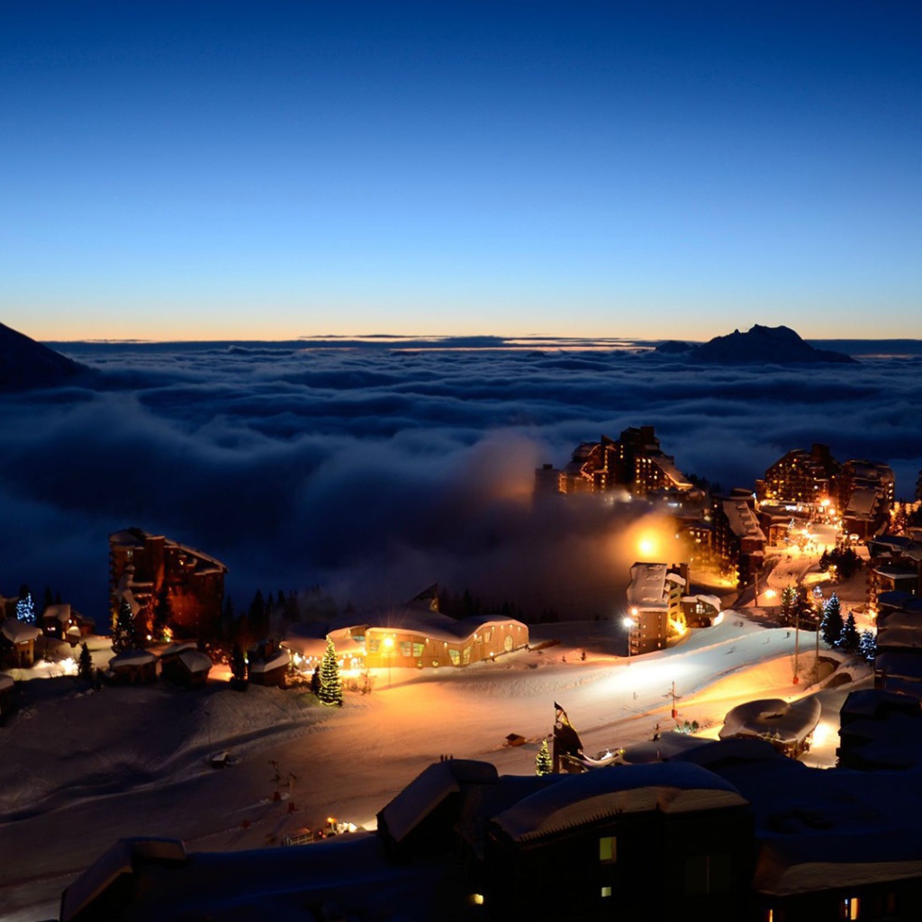 Город в горах Франция