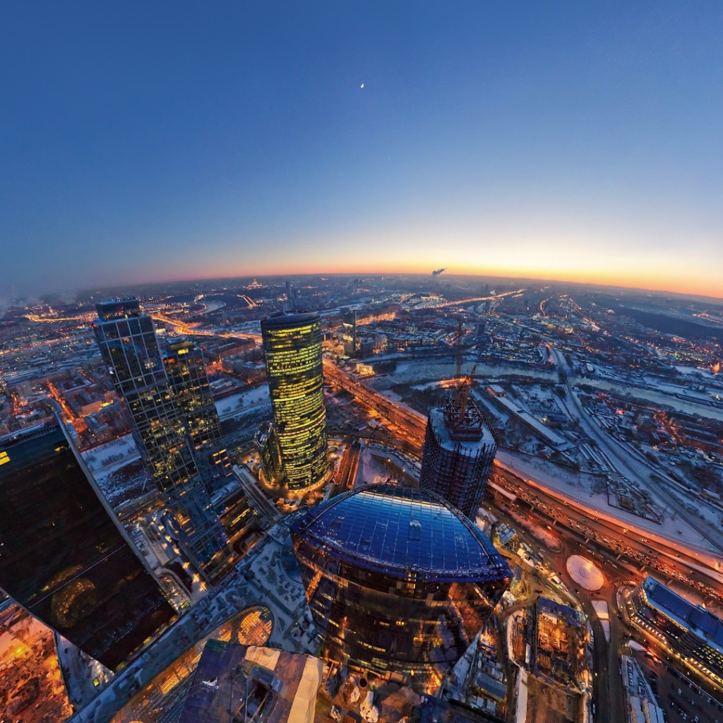 Огромная Москва