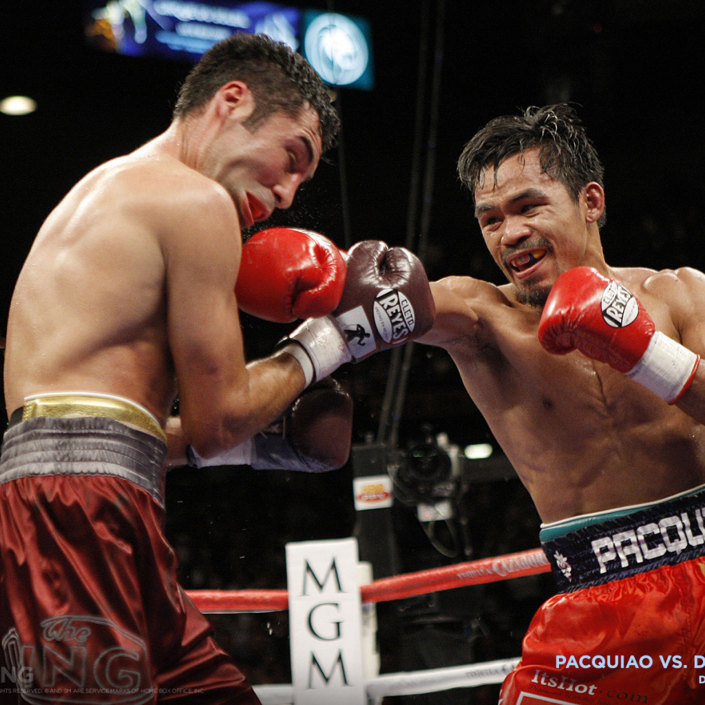 Боксер Оскар Дела Хойя против Паккьяо