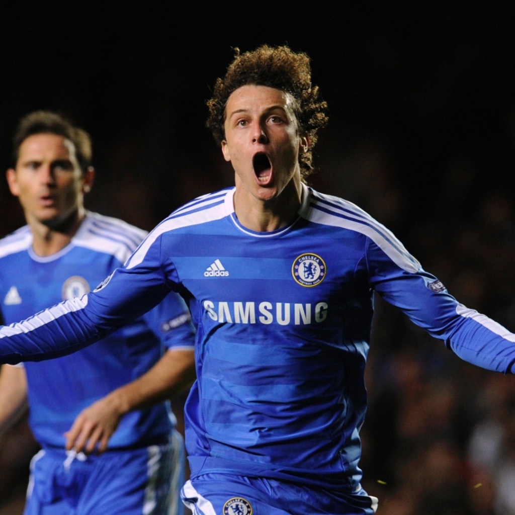 Челси Давид Луис громко кричит