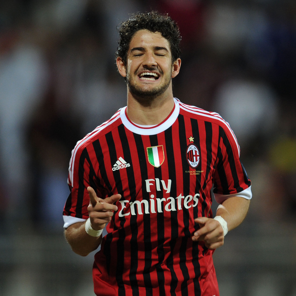 Коринфянам Алешандре Пато