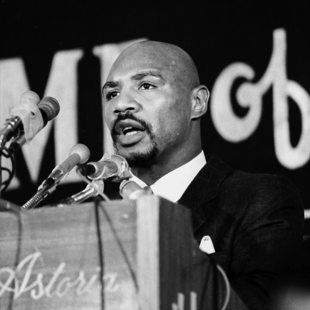 Знаменитый боксер Томас Хернс