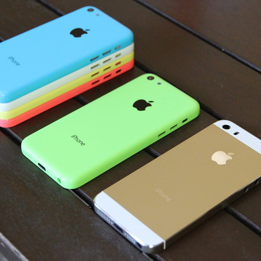 Iphone 5S и все цвета Iphone 5C