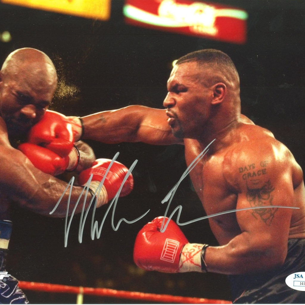 Майк Тайсон в середине боя