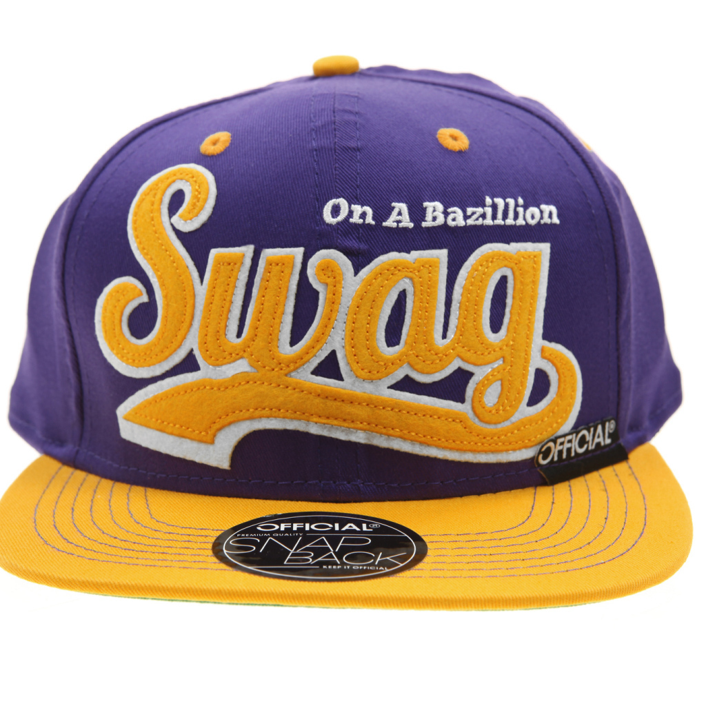 Фиолетовая кепка swag