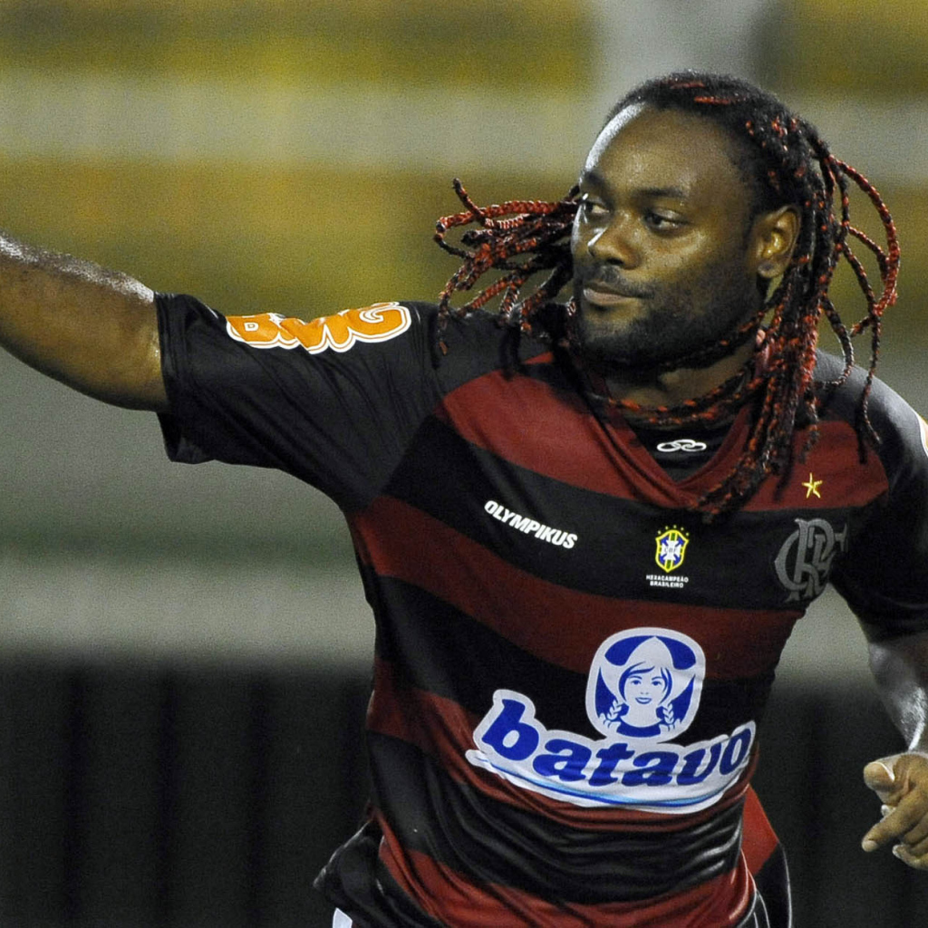  Шаньдун Лунэн Вагнер благодарит болельщиков