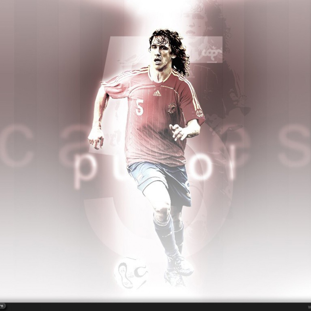 Лучший защитник футболист Барселоны Карлес Пуйоль