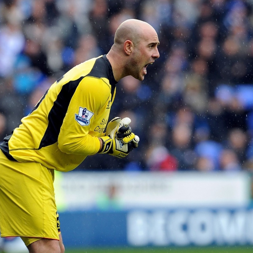 Лучший вратарь Наполи Пепе Рейна