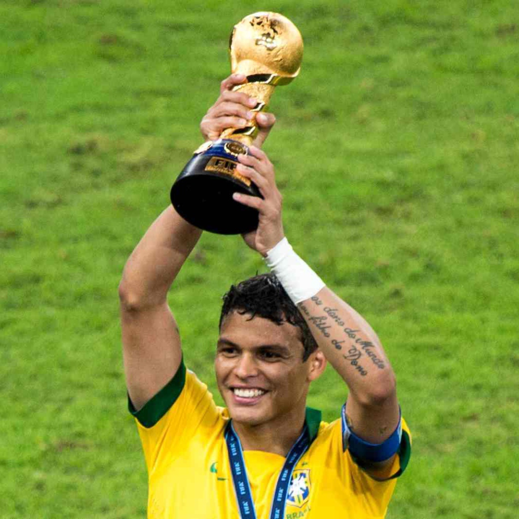 Лучший игрок ПСЖ Тиаго Силва