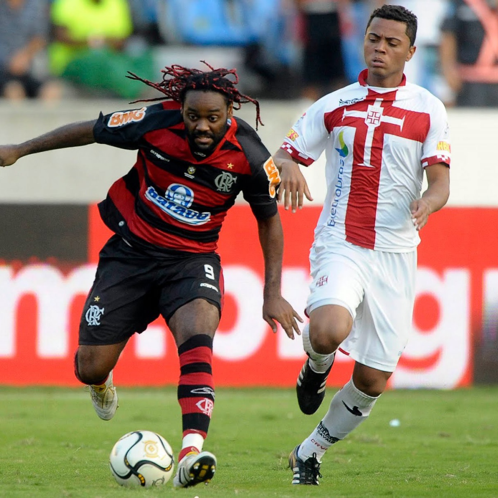 Лучший игрок Шаньдун Лунэн Вагнера с красными волосами