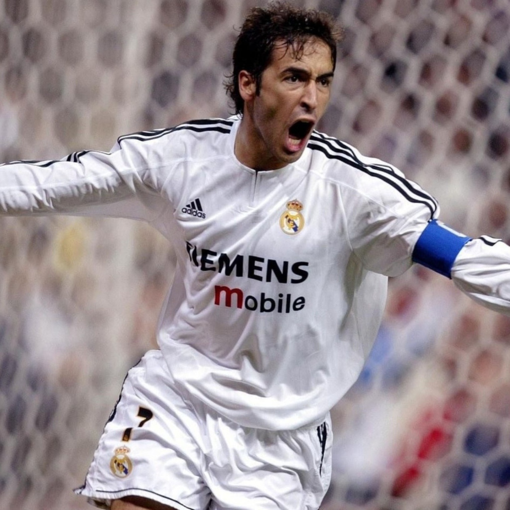 Футболист Аль Садд Рауль Гонсалес