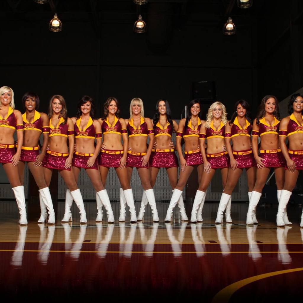 Женская группа поддержки