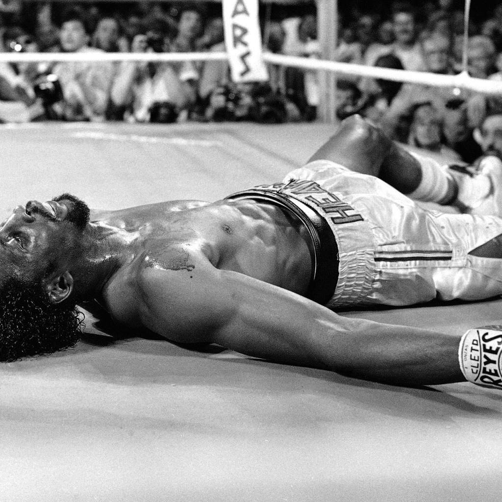 Известный боксер Томас Хернс