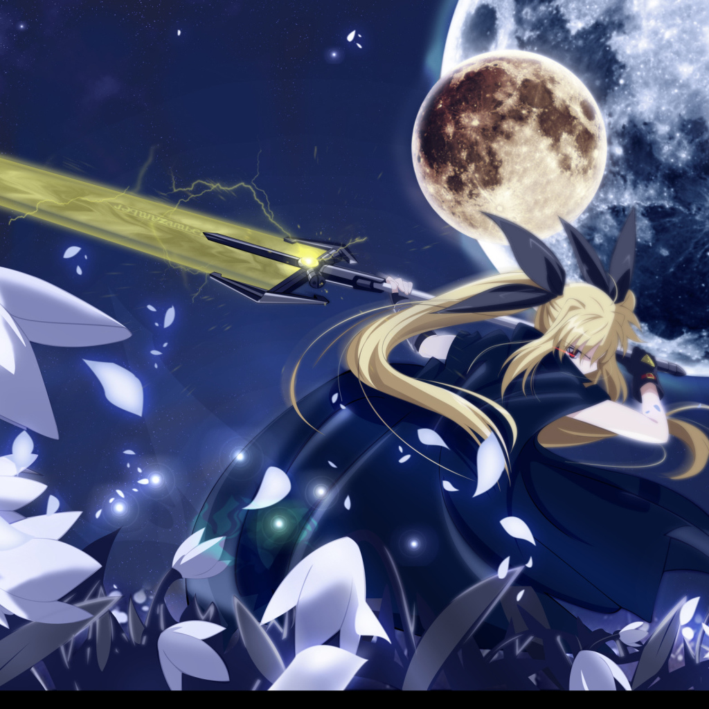 Девушка с большим мечом