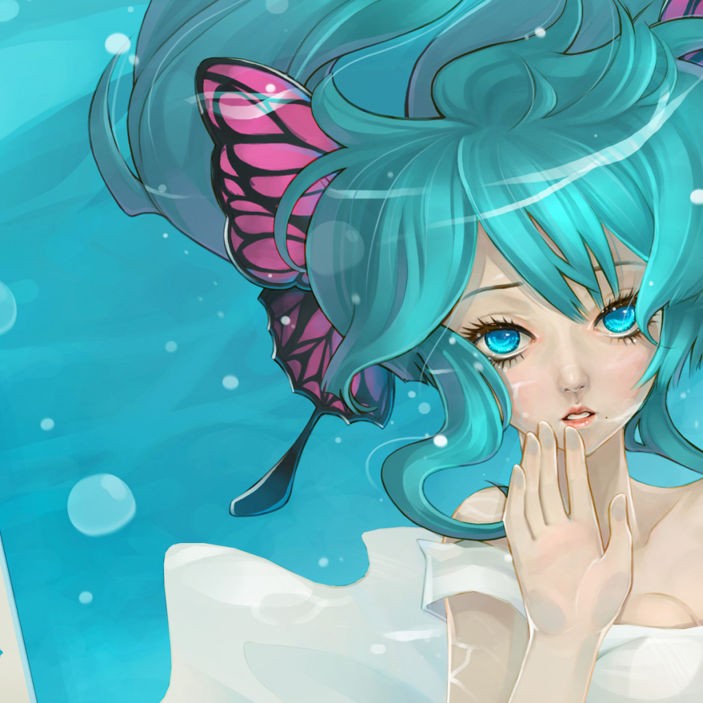 Девочка под водой