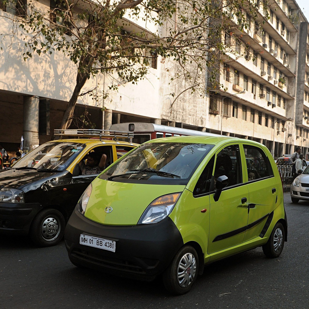 Новый автомобиль Tata Nano 2014