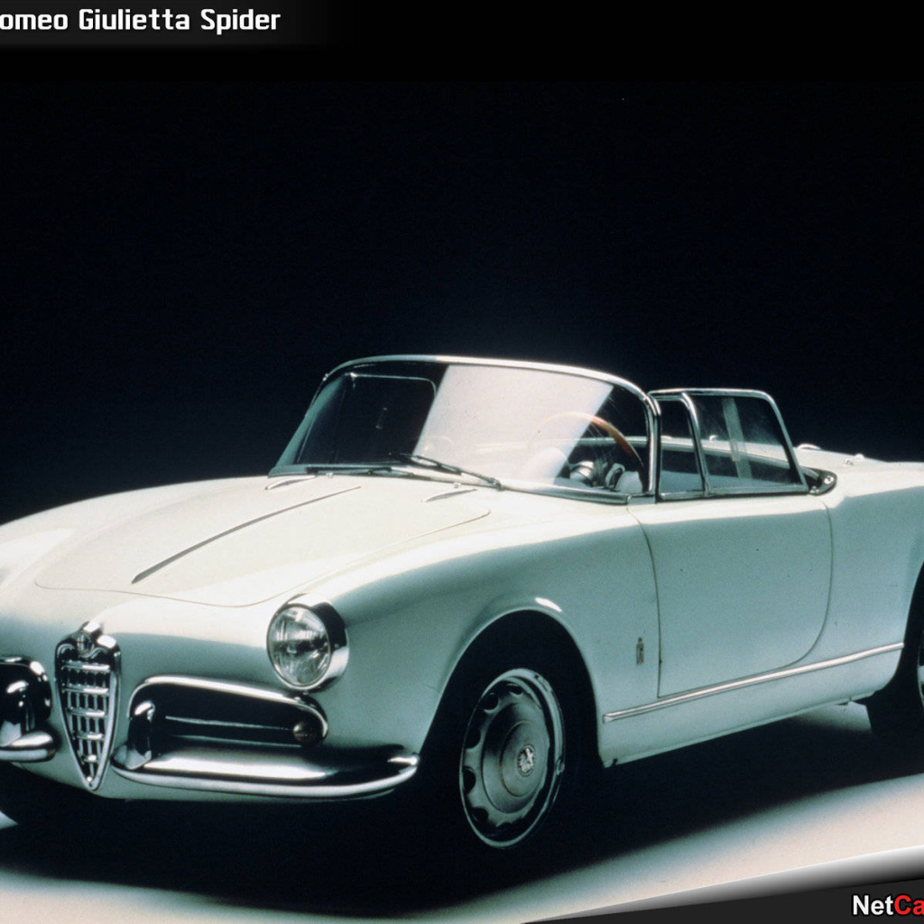 Автомобиль марки Alfa Romeo модели giulia