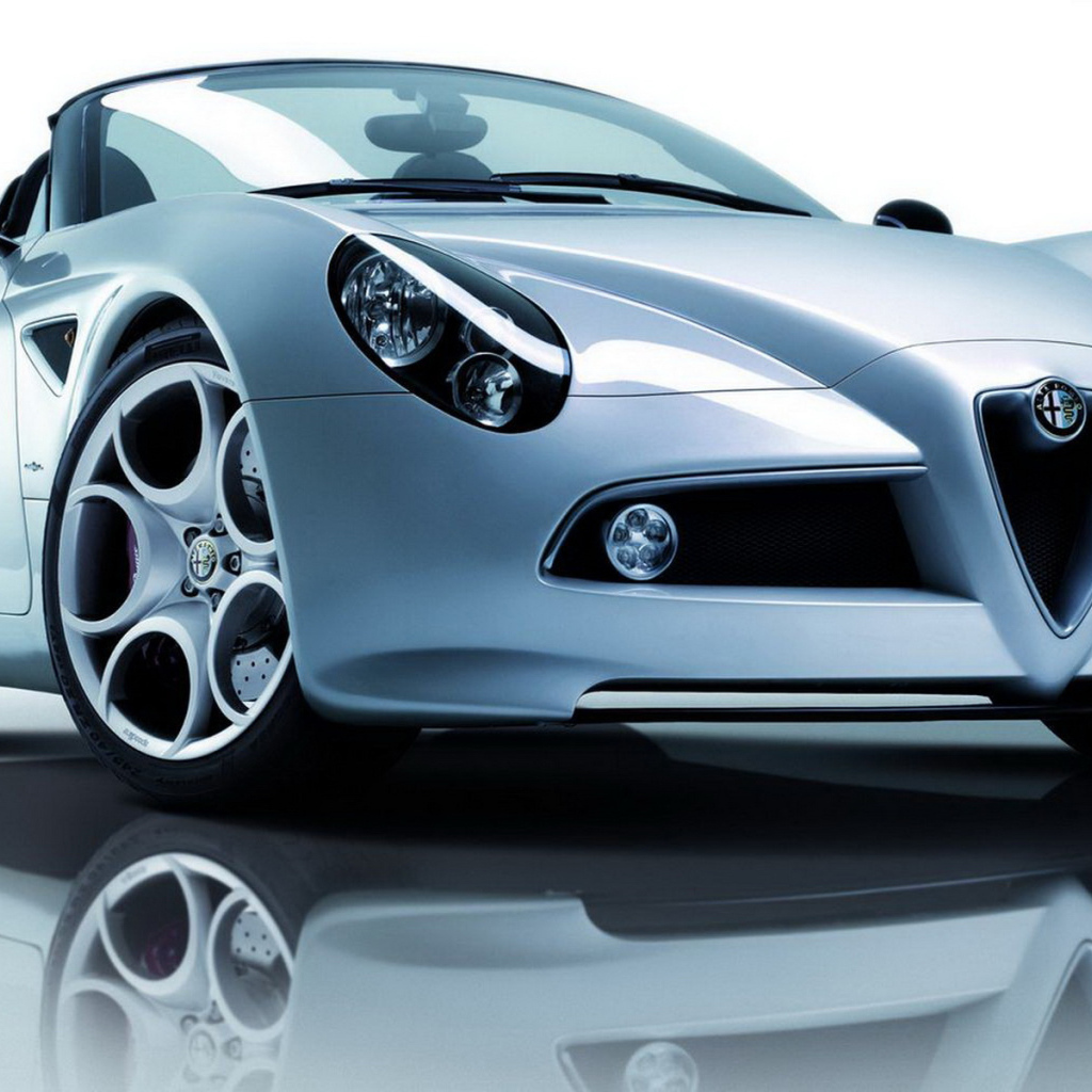 Дизайн автомобиля Alfa Romeo 8c spider