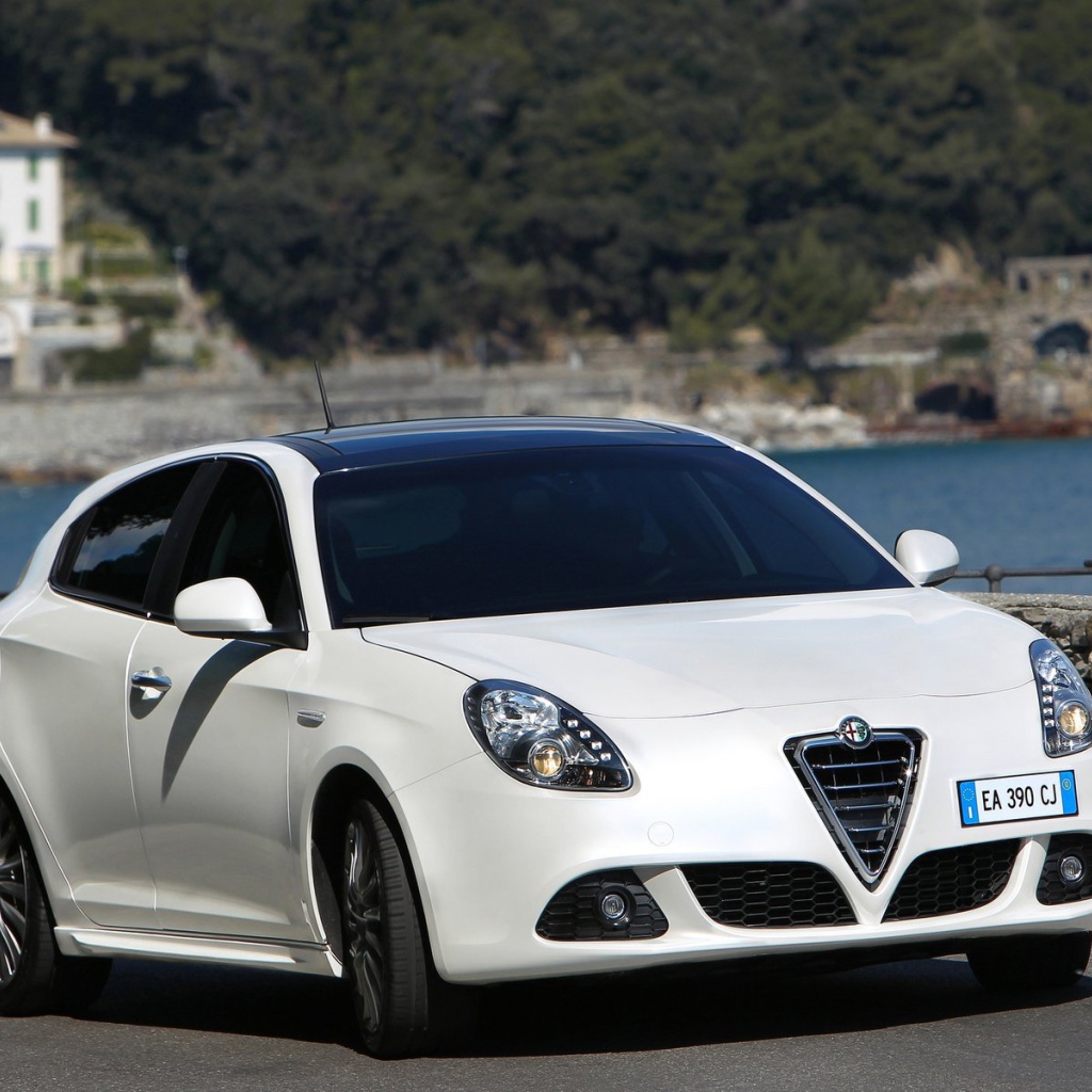 Дизайн автомобиля Alfa Romeo 145