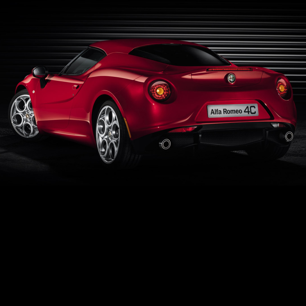 Новый автомобиль Alfa Romeo 4c