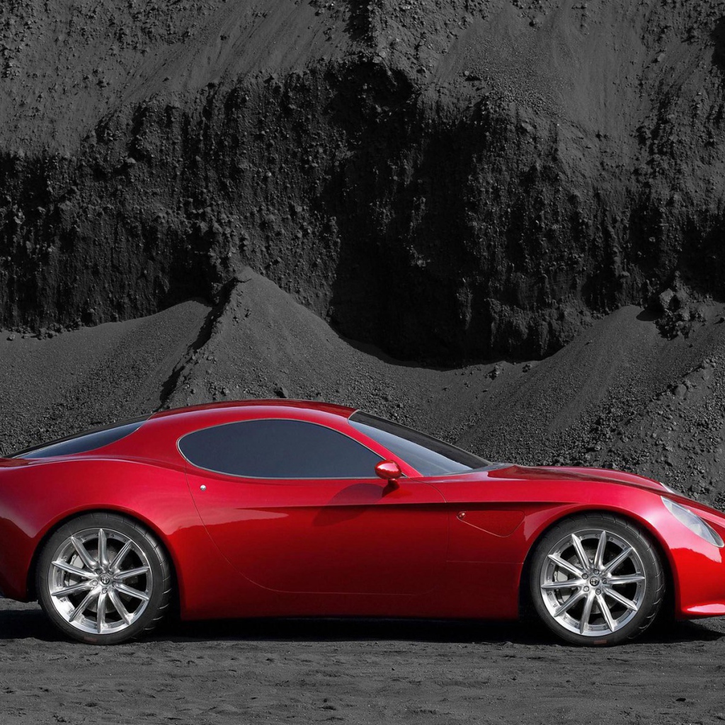 Новый автомобиль Alfa Romeo 8c competizione