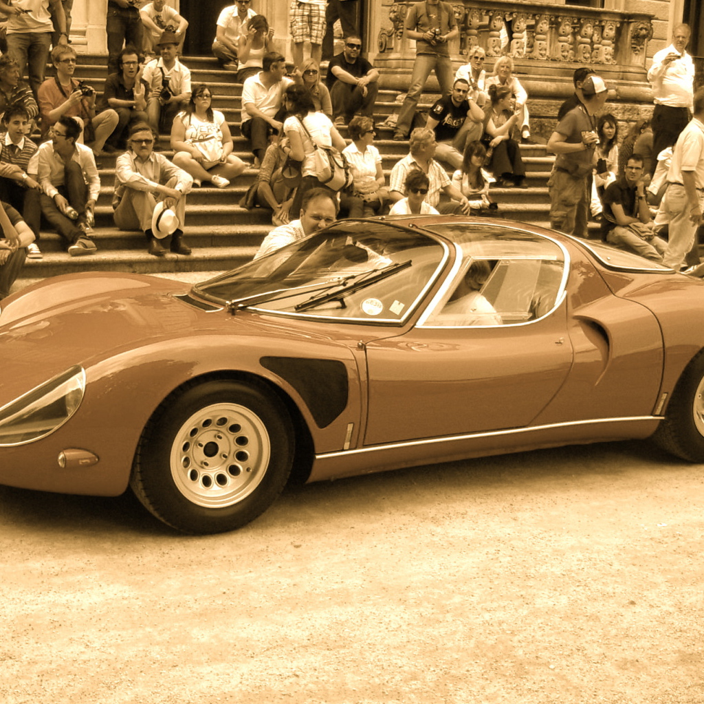 Надежный автомобиль Alfa Romeo 33