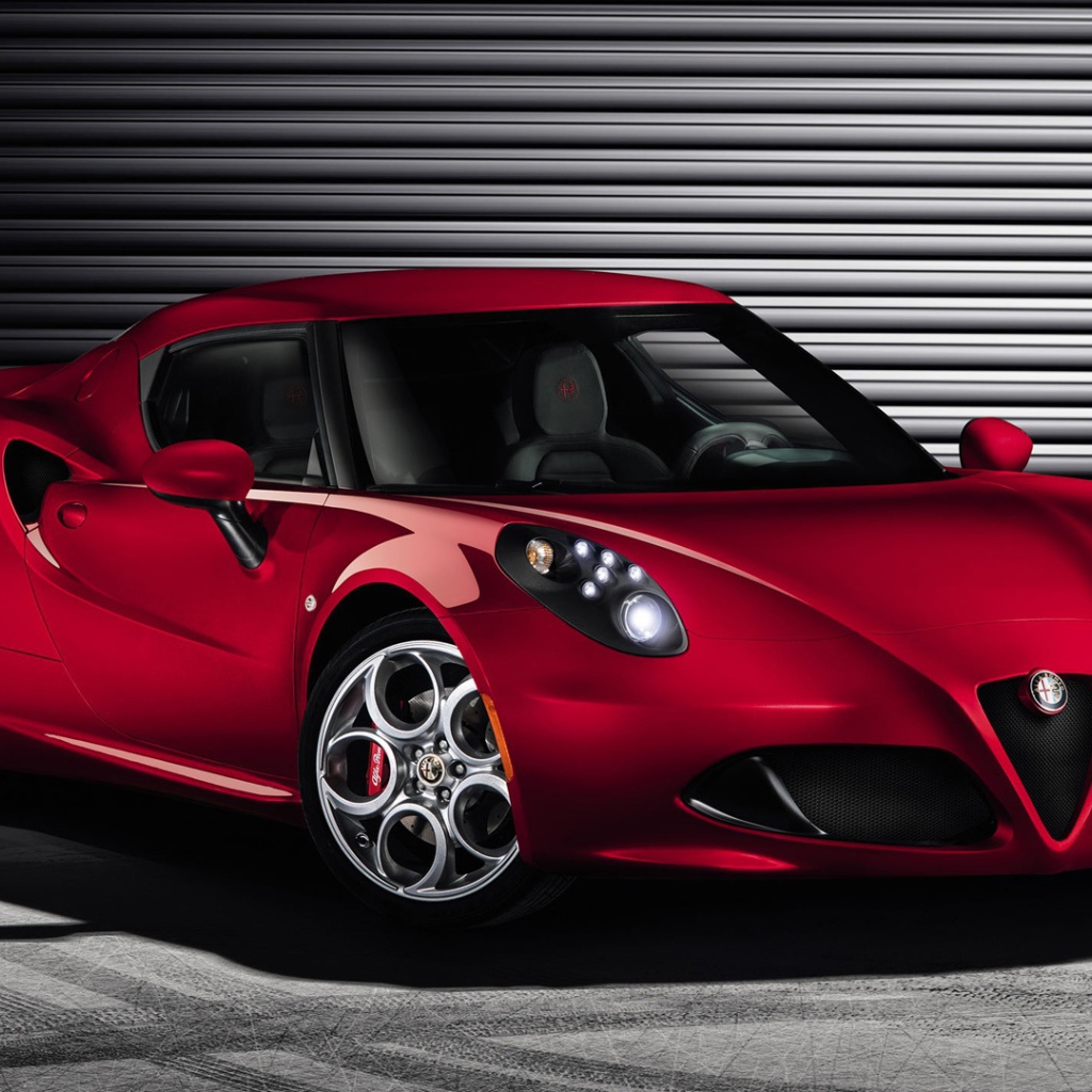 Надежный автомобиль Alfa Romeo gloria