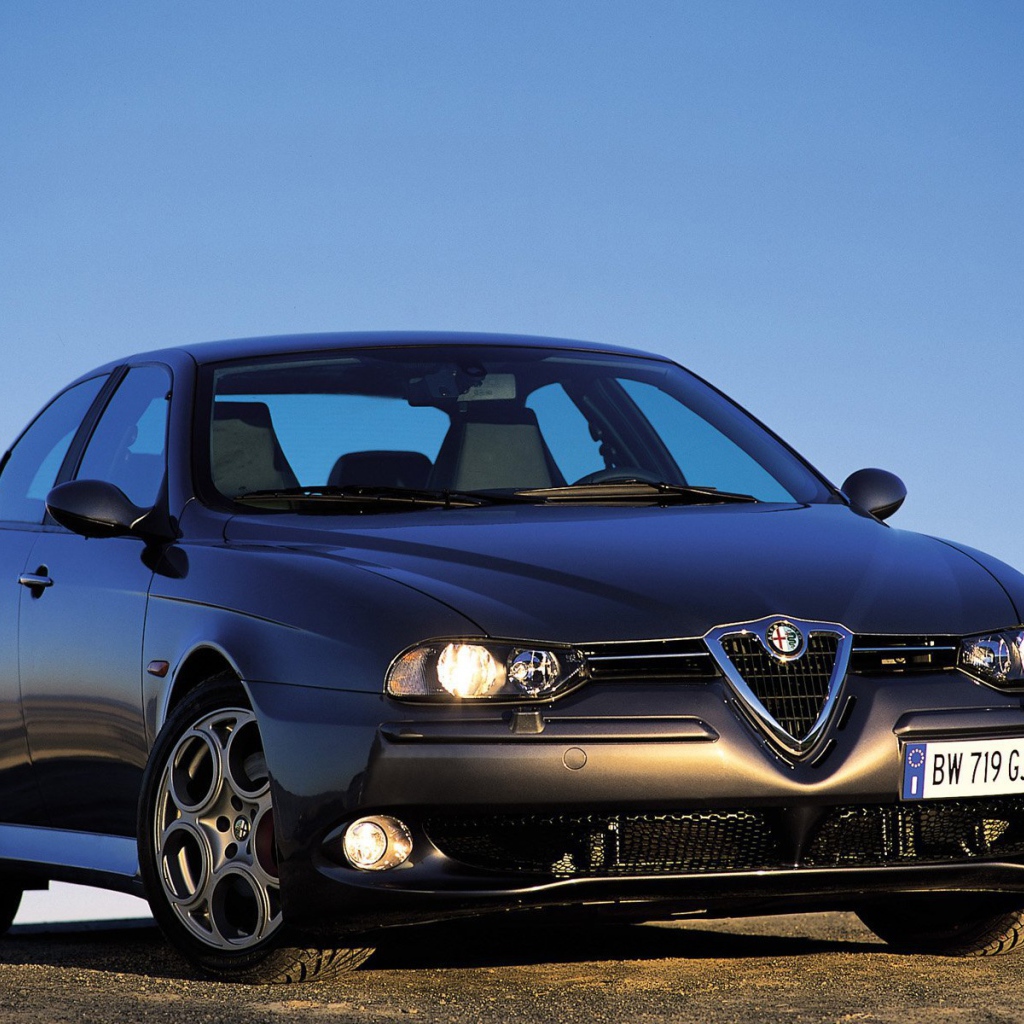 Надежный автомобиль Alfa Romeo 156