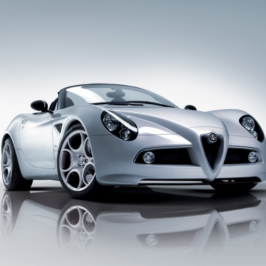 Надежная машина Alfa Romeo 8c spider