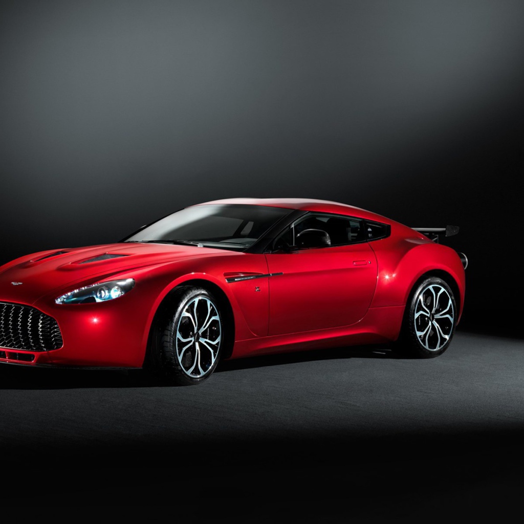 Роскошный Aston Martin V12 Zagato