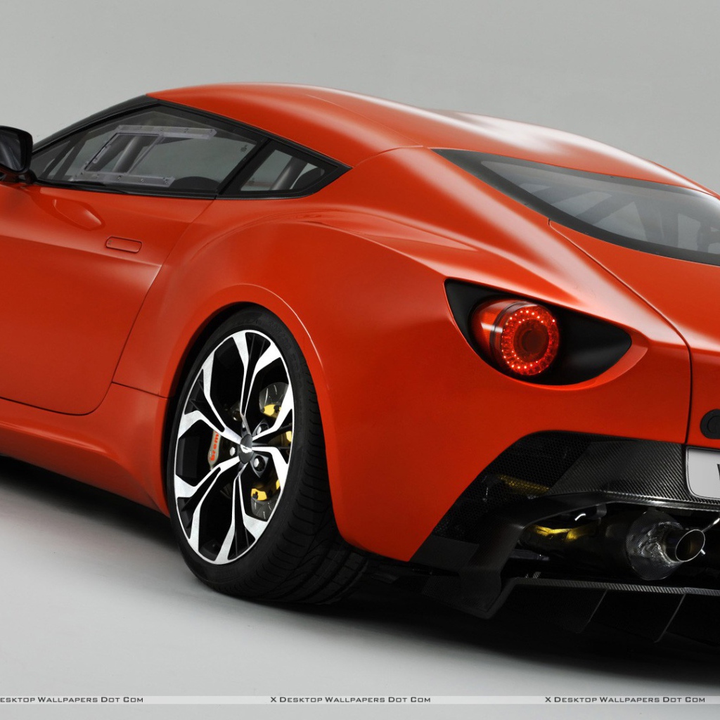Красивый автомобиль Aston Martin zagato
