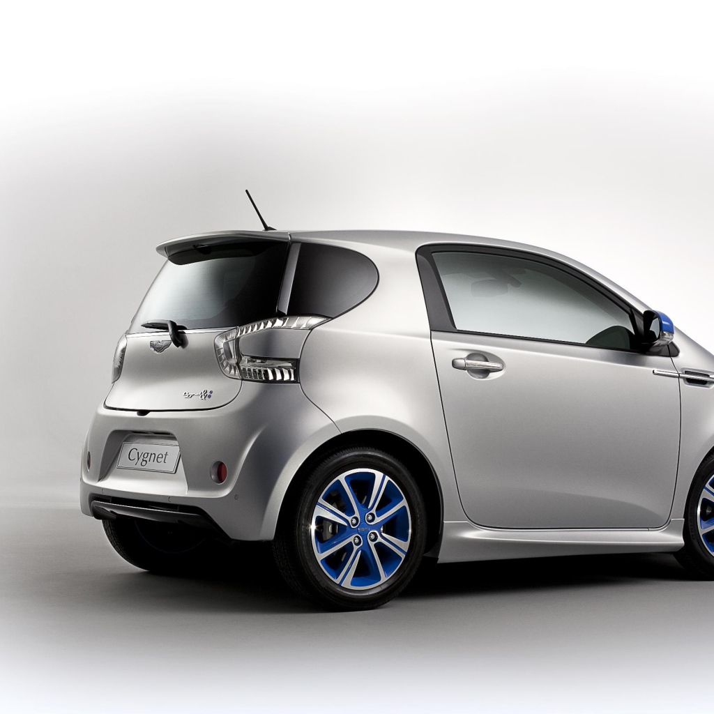 Дизайн автомобиля Aston Martin cygnet