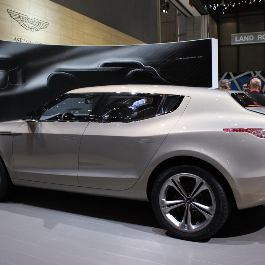 Дизайн автомобиля Aston Martin lagonda