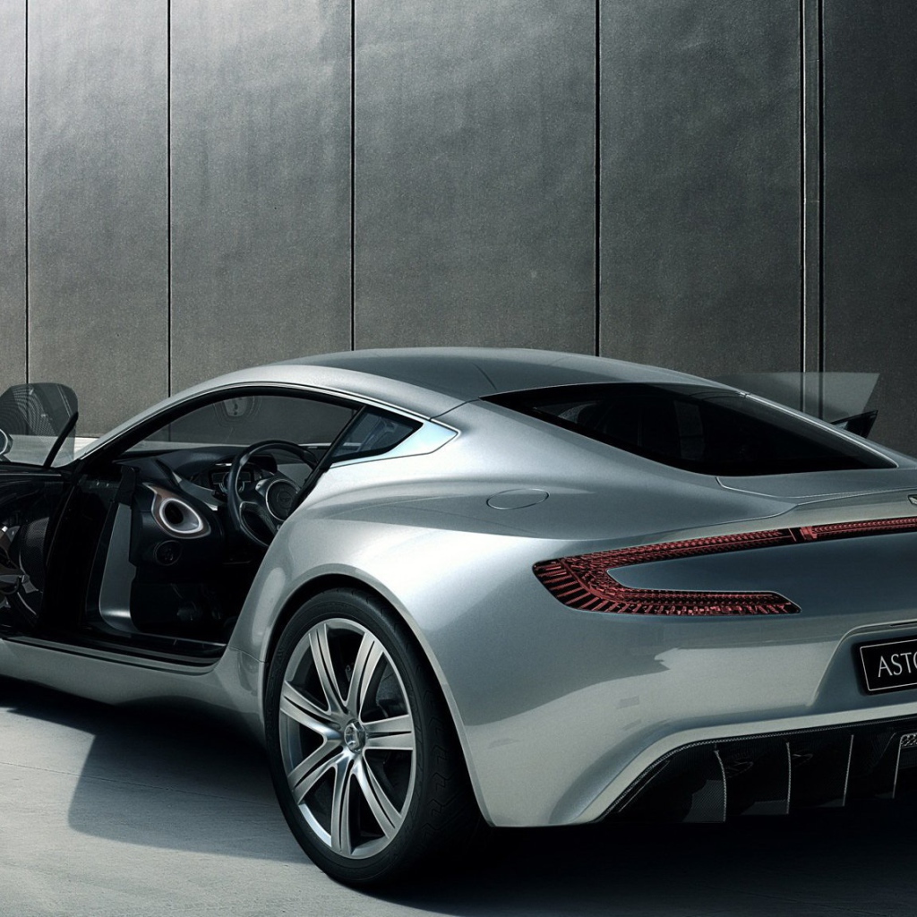 Фантастический Aston Martin one 77
