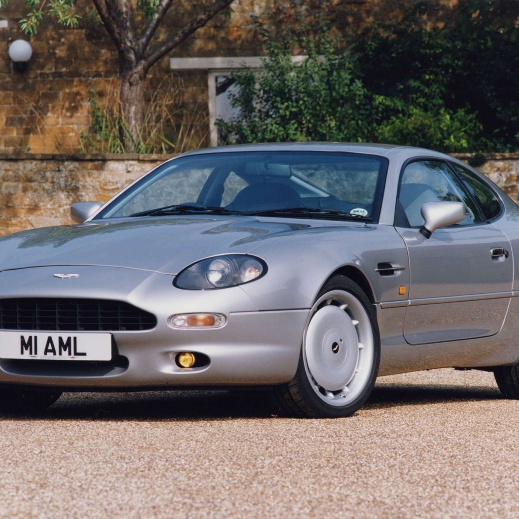 Новый автомобиль Aston Martin db7