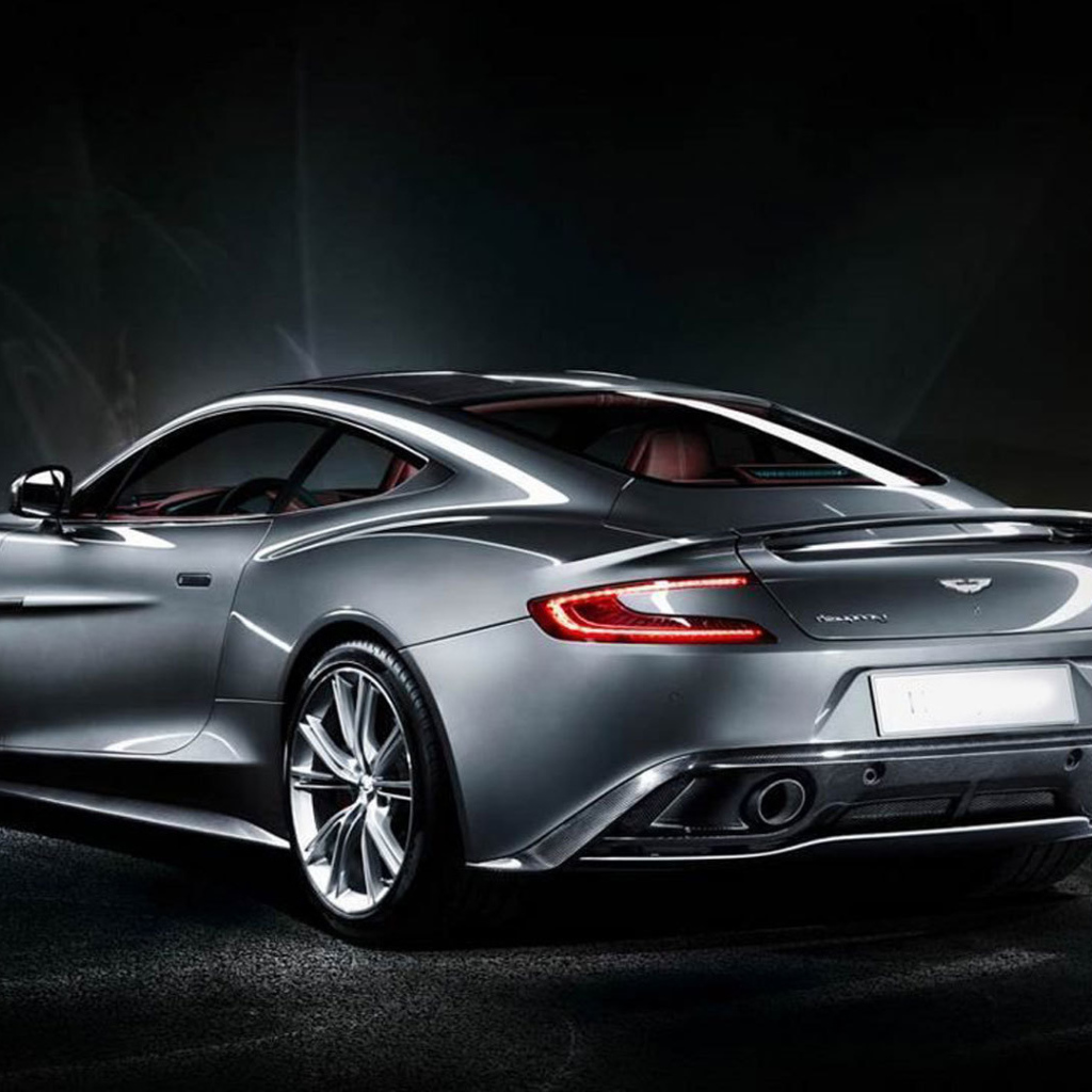 Новая машина Aston Martin 2013