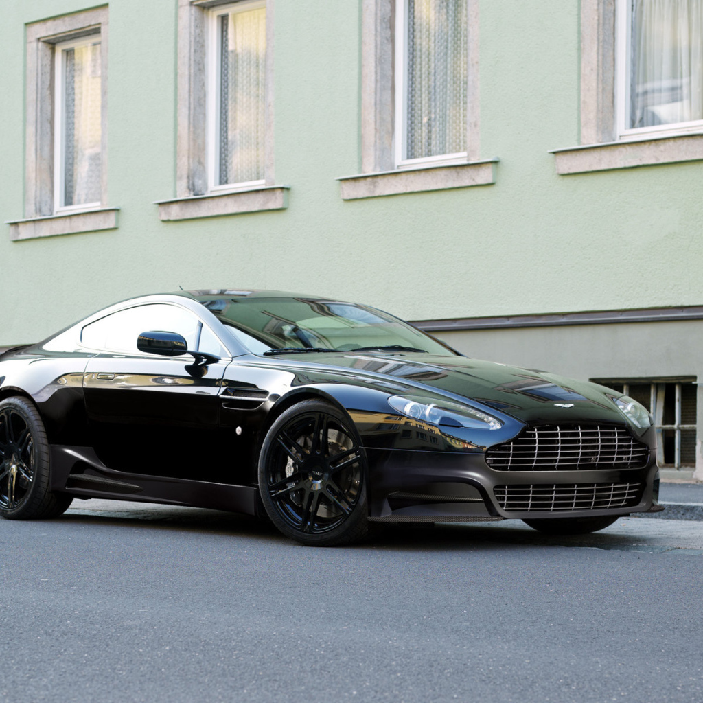 Новый автомобиль Aston Martin mansory