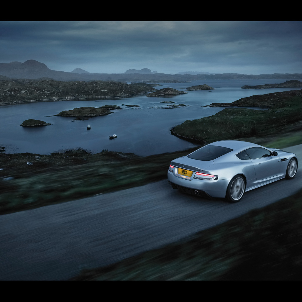 Надежный автомобиль Aston Martin dbs