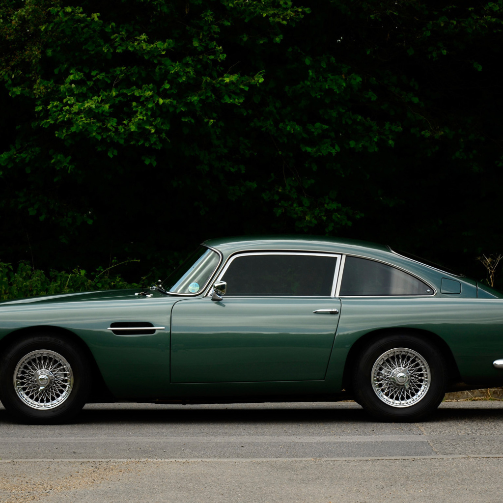 Тест драйв автомобиля Aston Martin db4