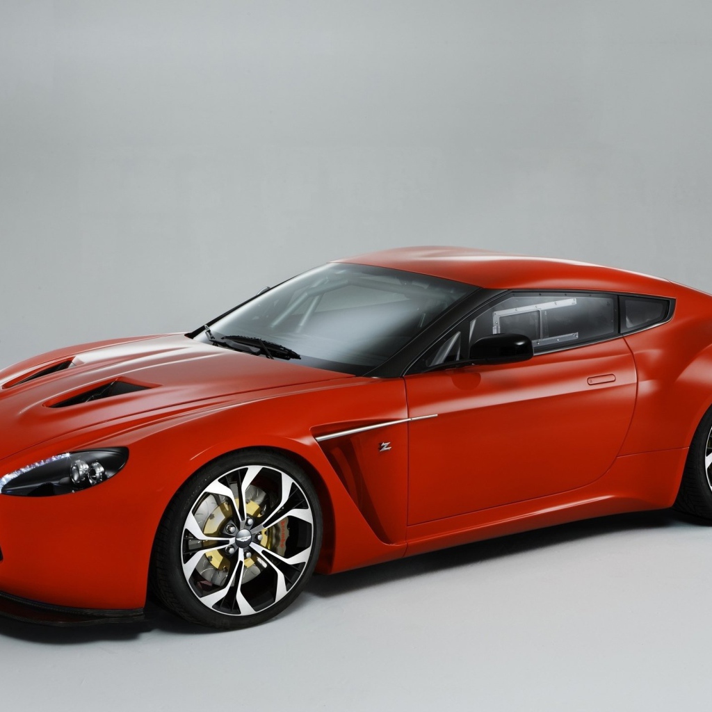 Новая машина Aston Martin zagato